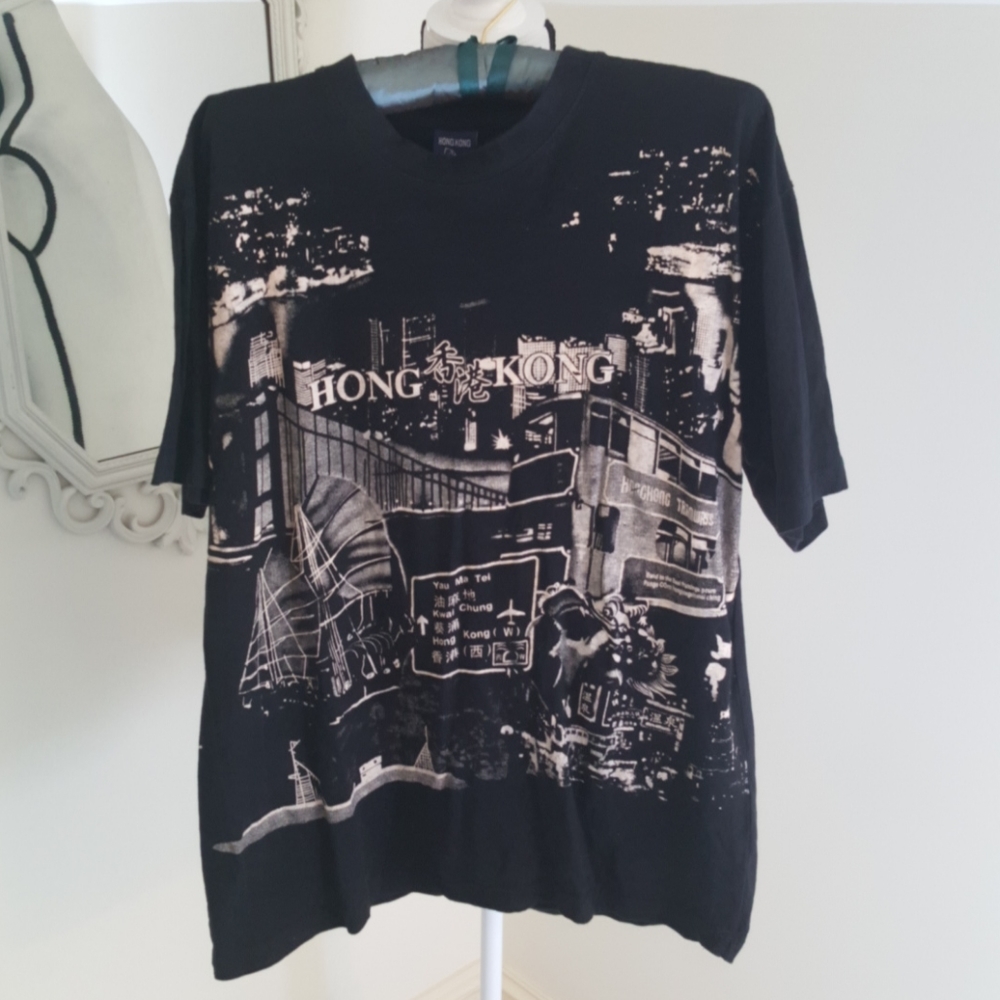 Hong Kong tee black graphic sz XL